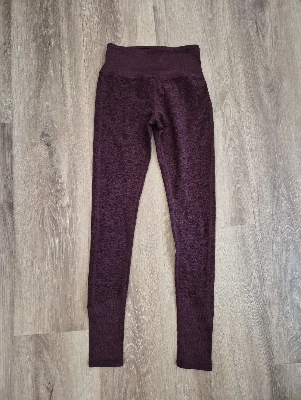 ALO Yoga Alosoft Seamless Lounge Leggings in Plum